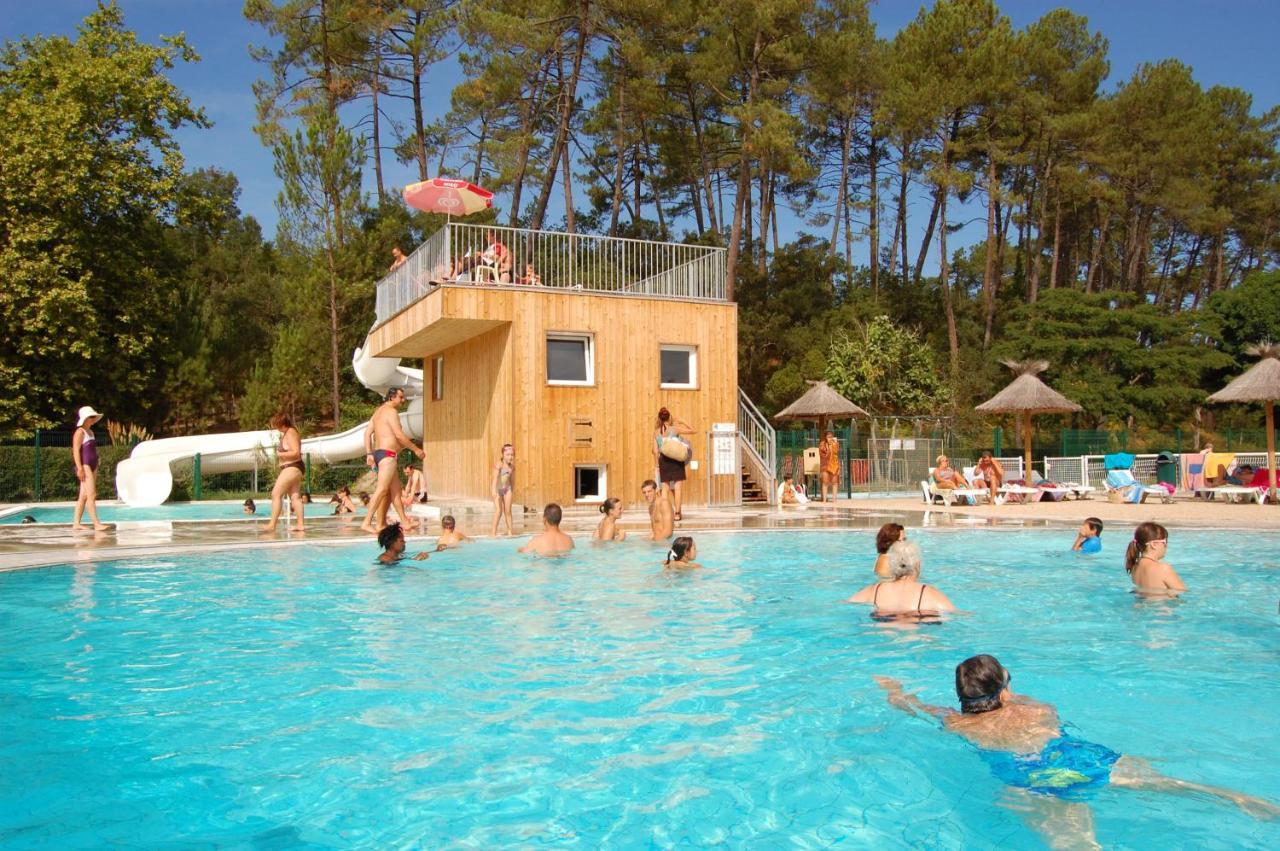 Village Vacances Les Chenes De Léon Esterno foto