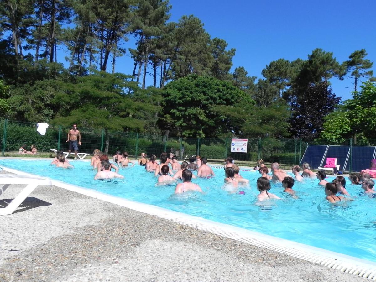 Village Vacances Les Chenes De Léon Esterno foto